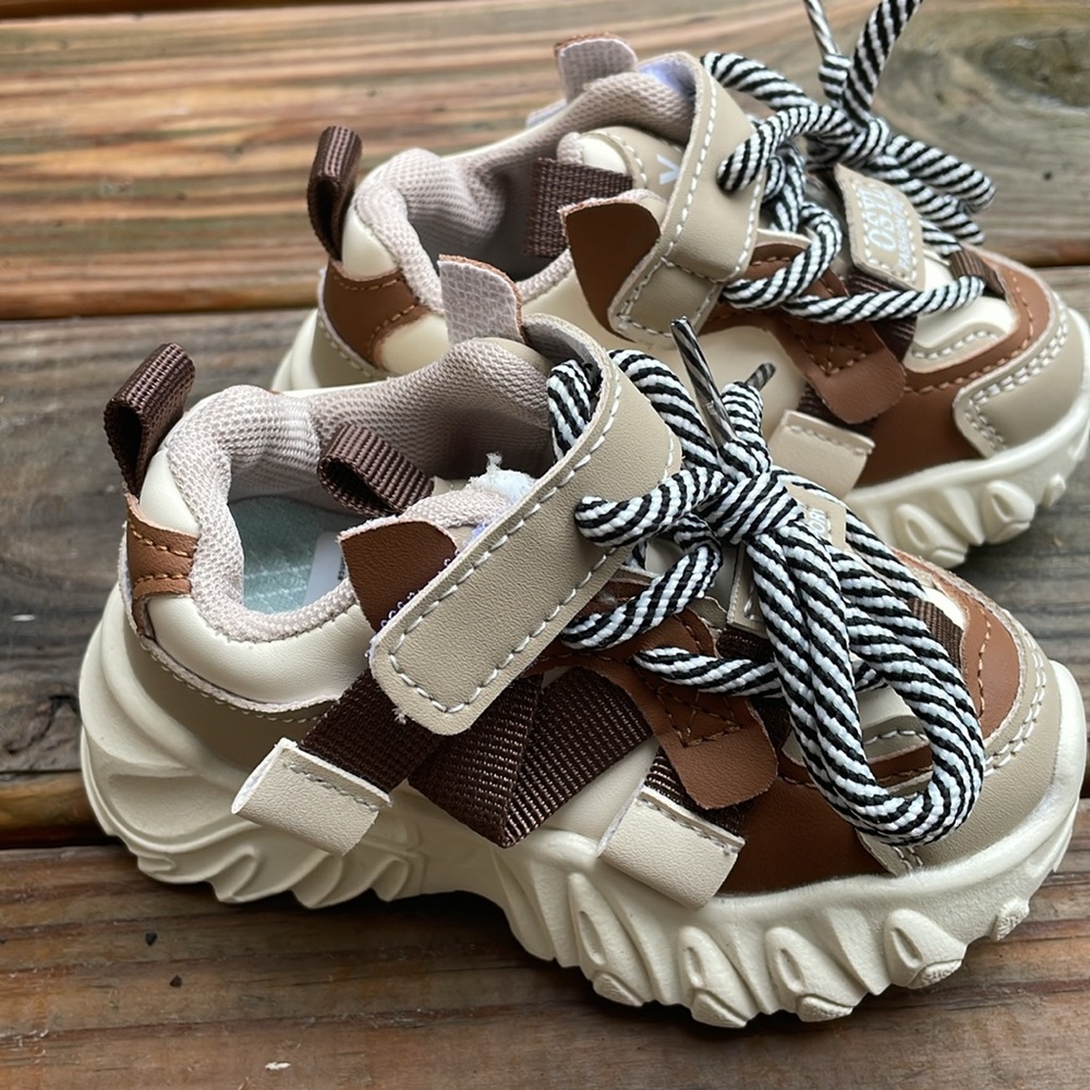 NEW- KIDS SHEIN Breathable Non-Slip Chunky Sneakers Size EU 22/ US 6